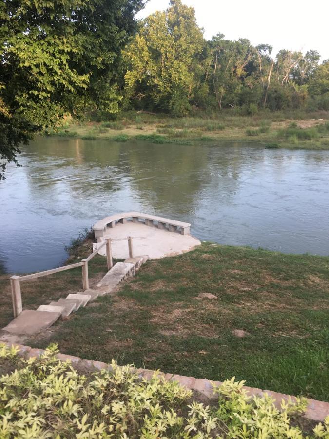 The Perry Riverhouse Бастроп Екстер'єр фото